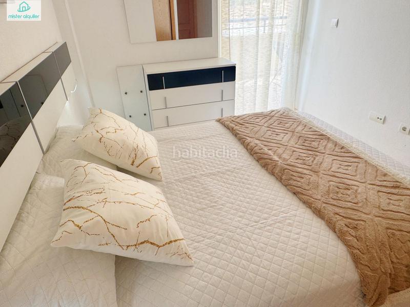 Foto e7f5becd-958a-4f1d-b19f-186e5a750ce6. Rent apartment in avenida ausias march 1 in Campello Playa Campello (el)
