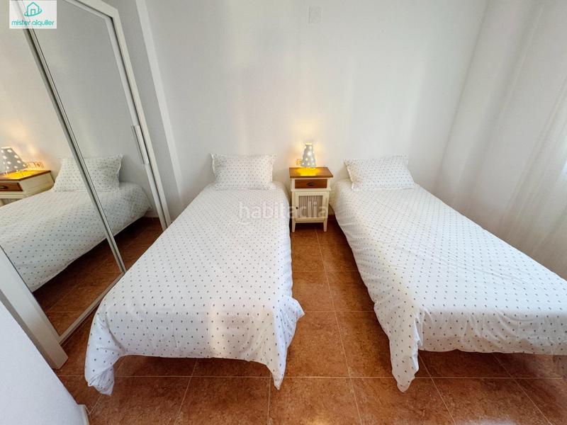 Foto 36c200b0-32c6-45a3-a0bc-28ad8cf3f0d9. Rent apartment in calle de alcoy 30 in Campello Playa Campello (el)