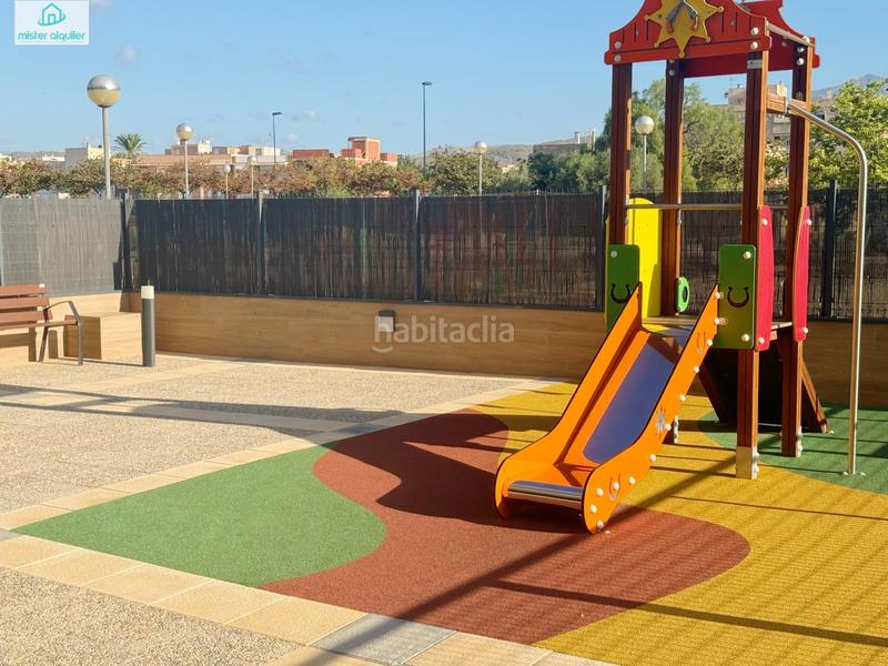 Foto 44e9f18d-3bbd-4f9c-a97a-dd41e5cb5bf4. Miete appartement in ausias march 16 in Campello Pueblo Campello (el)
