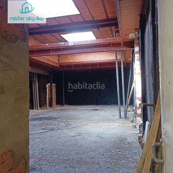 Foto 8a017b1f-2f00-4d04-b236-eaee09969268. Lloguer local comercial a carrer doctor fleming 25 a Campello (el)