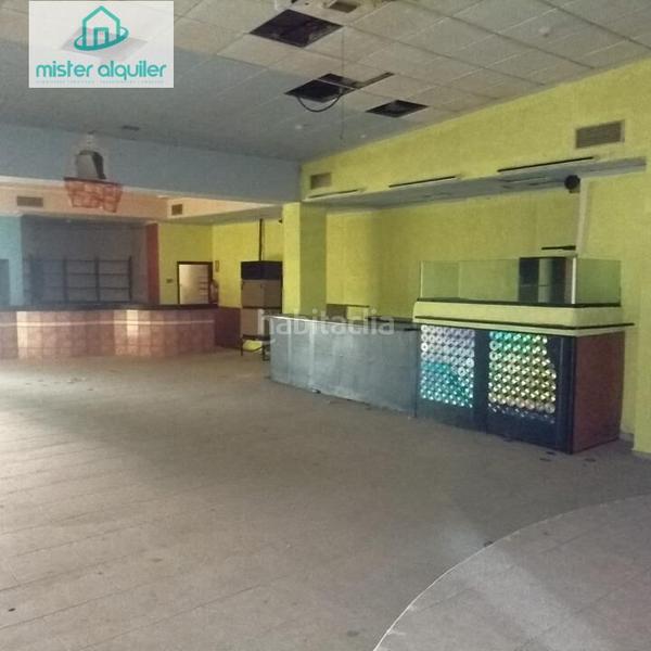 Foto fea9731a-b287-47c8-8b42-7ff8fe73daa9. Lloguer local comercial a carrer doctor fleming 25 a Campello (el)