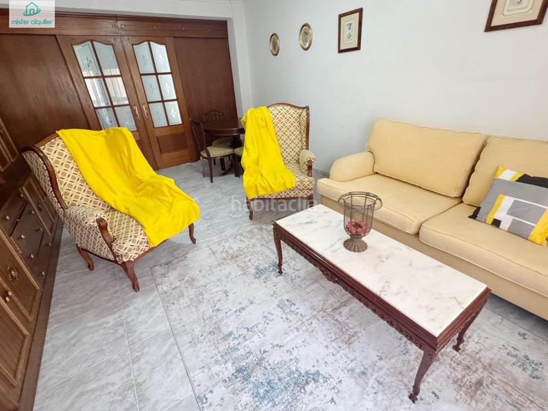 Foto c5bf622b-488a-40c3-928f-30a5e30f4db2. Affitto piccolo appartamento in carrer la mar 27 in Campello (el)