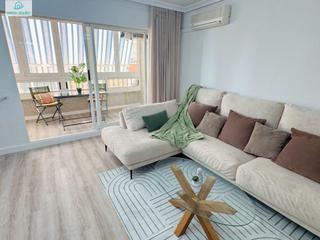Affitto Piccolo appartamento in Calle colon 12 b. Apartamento luminoso a 100 metros de la playa en el campello, li