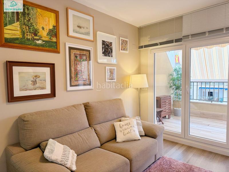 Foto d15257a0-a840-49b7-84df-b22f26c60d44. Lloguer àtic a colon 8 a Campello Playa Campello (el)