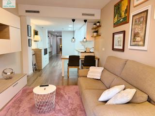 Miete Dachwohnung in Colon 8