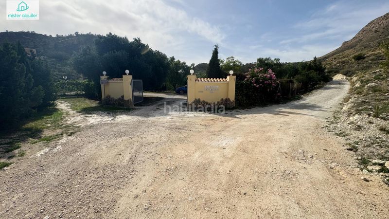 Foto e120f1a3-d899-4c78-89a4-21214f5d0f4b. Masia a sector 4 1 a Xixona