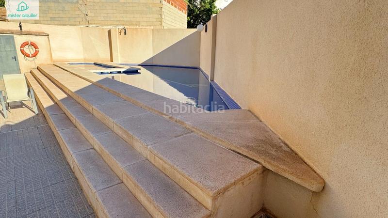 Foto 612b933d-d167-4107-b9b3-c28345dfcd2e. Rent apartment in avenida creu de la 4 in Campello Pueblo Campello (el)