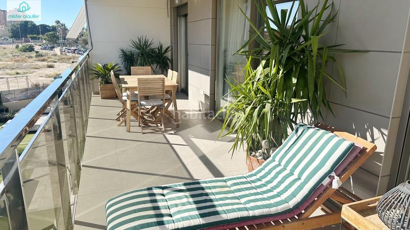 Foto 10c53bec-d13b-4d17-bf5d-54d7a522bc51. Lloguer apartament a mar alta 10 a Campello Playa Campello (el)