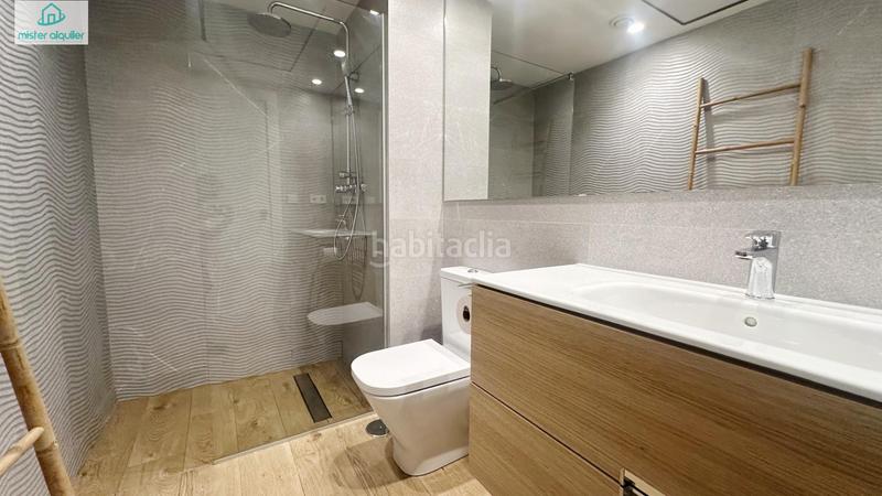 Foto 1d6cf06e-27ee-47a2-85db-3f964f38d6a4. Lloguer apartament a mar alta 10 a Campello Playa Campello (el)