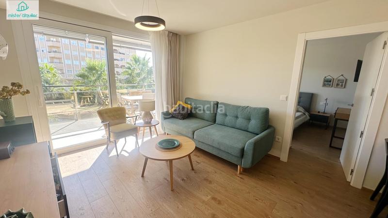 Foto 3cd93e15-d53d-4ed6-b7a4-1ace07740ea3. Lloguer apartament a mar alta 10 a Campello Playa Campello (el)