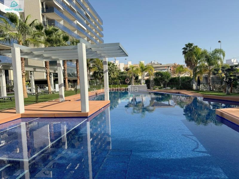 Foto aa8fe913-7839-48bd-9a51-5aff8d2ae46d. Lloguer apartament a mar alta 10 a Campello Playa Campello (el)