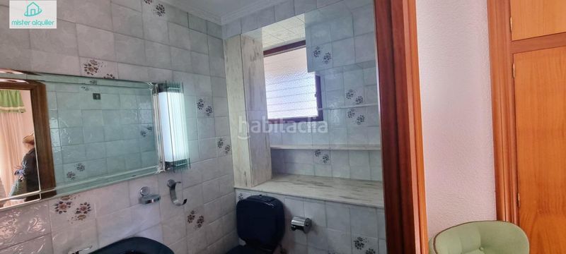 Foto 8c269e9e-27c5-4a10-b6fe-4374613a5f5e. Alquiler chalet en calle cíes 9 en Petrer