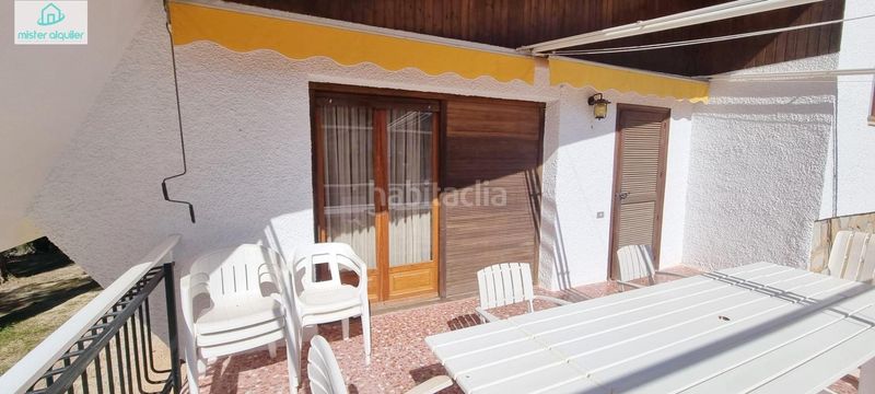Foto b96680c1-099f-47eb-a173-554976fcb6ed. Alquiler chalet en calle cíes 9 en Petrer