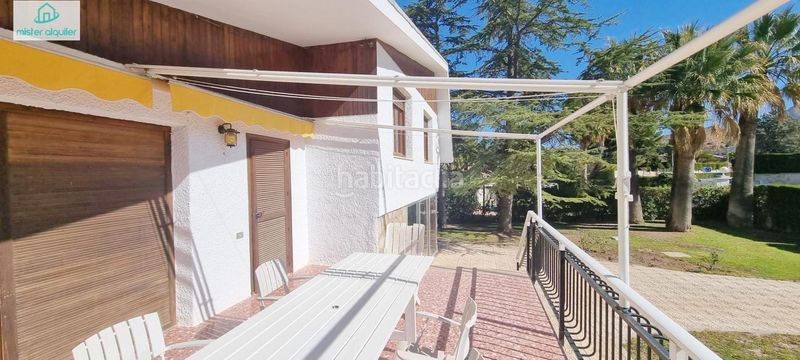 Foto ce03d321-f0d9-4b0c-8bdc-8d5ca97fc6ba. Alquiler chalet en calle cíes 9 en Petrer