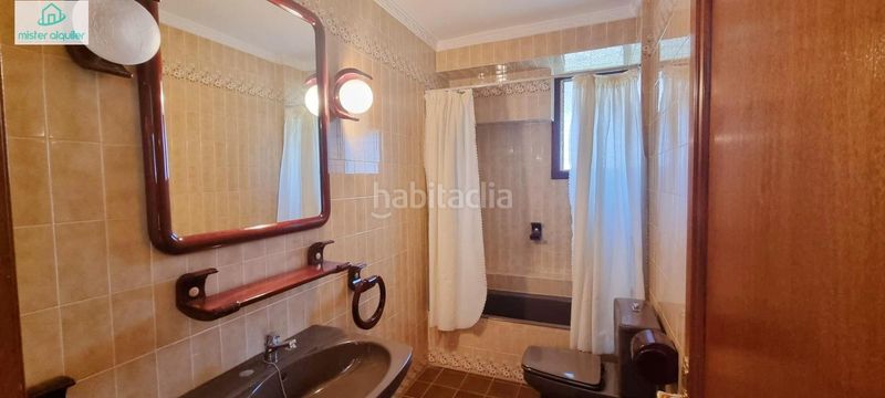 Foto e2a70f36-fe02-4d0e-8dcd-875c337ffabd. Alquiler chalet en calle cíes 9 en Petrer