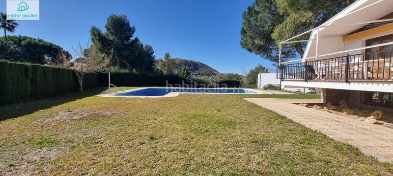 Foto ffaaf8b2-71f2-411e-8a6a-1f0441ab0ece. Alquiler chalet en calle cíes 9 en Petrer