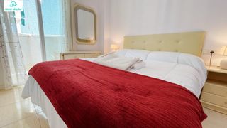 Lloguer Apartament  25 d'abril de 1707 2. Amplio piso de 3 dormitorios con piscina, garaje y dos terrazas,