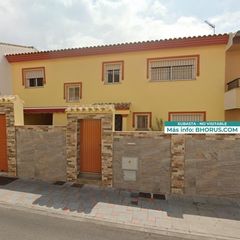 Casa a Miguel bueno 26