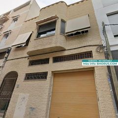 Casa a Maestro latorre 12