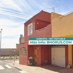 House in Corbeta 1