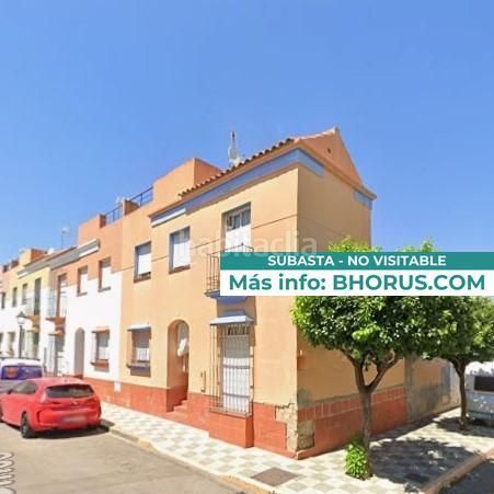Foto e5e78acb-eefb-4de5-8a58-cf7a515b932e. Casa a gines 23 a Centro Bormujos
