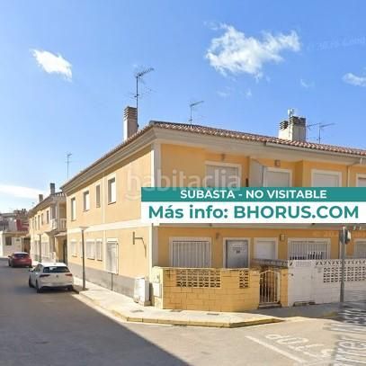 Foto 1d3e5519-cece-41d8-b990-fb2a54fd3860. Casa a Polinyà de Xúquer