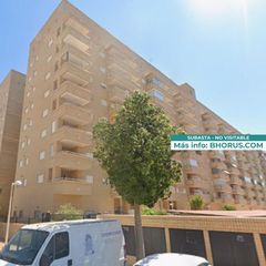 Flat in Central 6