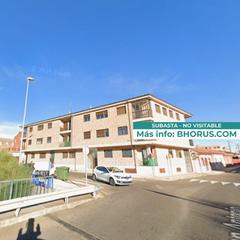 Flat in Llanos Nava-Nv 32