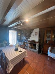 Masia a Bellver de Cerdanya. Acogedora casa de pueblo estilo rústico