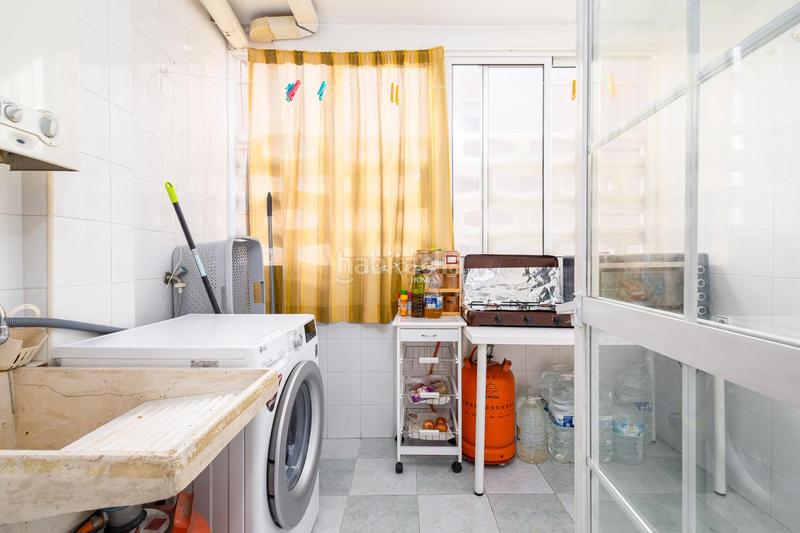 Foto b609ae68-5352-4c99-82a9-e844f06403b4. Pis a Barrio de Ciudad Jardín Málaga