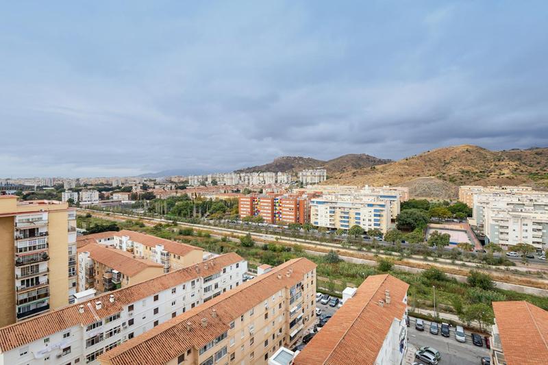 Foto ed62adf2-de82-45f6-b19d-c2409b9cc459. Pis a Barrio de Ciudad Jardín Málaga
