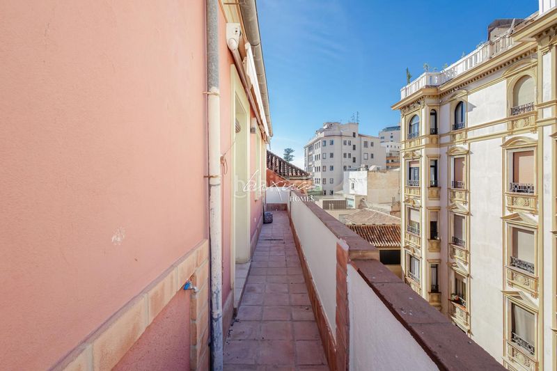 Foto b674c0e0-892d-465e-a686-f8d9863d4977. Rent flat in Centro Histórico Málaga