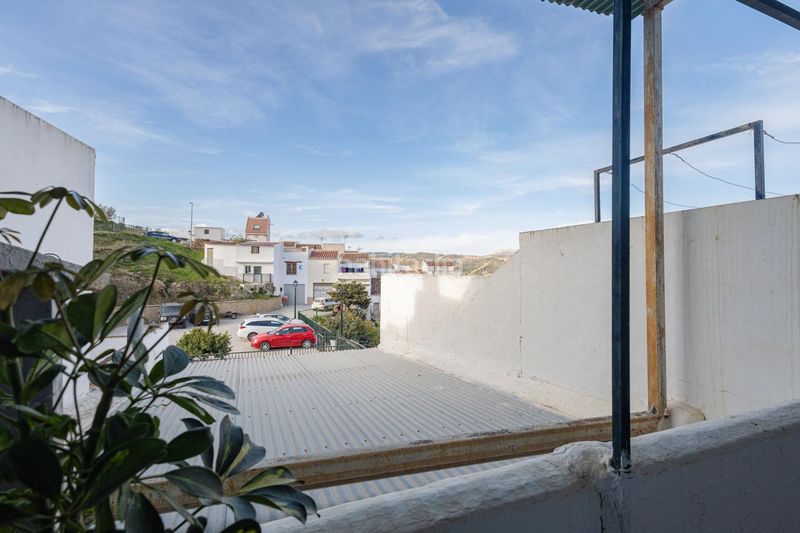 Foto 59f09f80-2f40-4d38-be98-c2cd73ab3c87. Casa adossada amb aparcament a Ardales