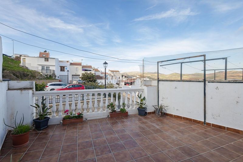 Foto 9f8aaa29-adde-42a5-a0db-311aee49c4a7. Casa adossada amb aparcament a Ardales