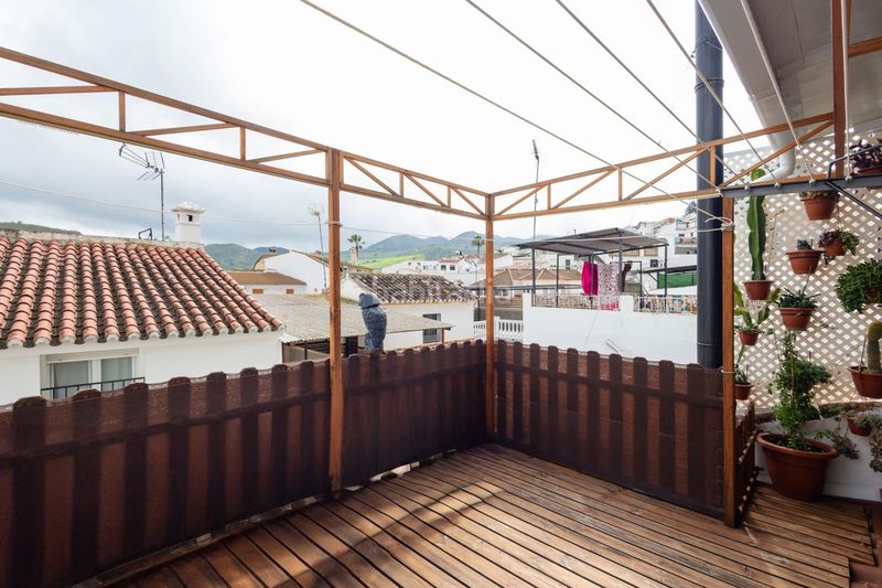 Foto 375d7fa4-e4d4-408b-bb08-5d20ae3971c5. Casa adossada amb calefacció a Ardales