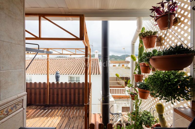 Foto 5b6ef9d3-91ca-4ac2-ae42-87d27c48c8fb. Casa adossada amb calefacció a Ardales