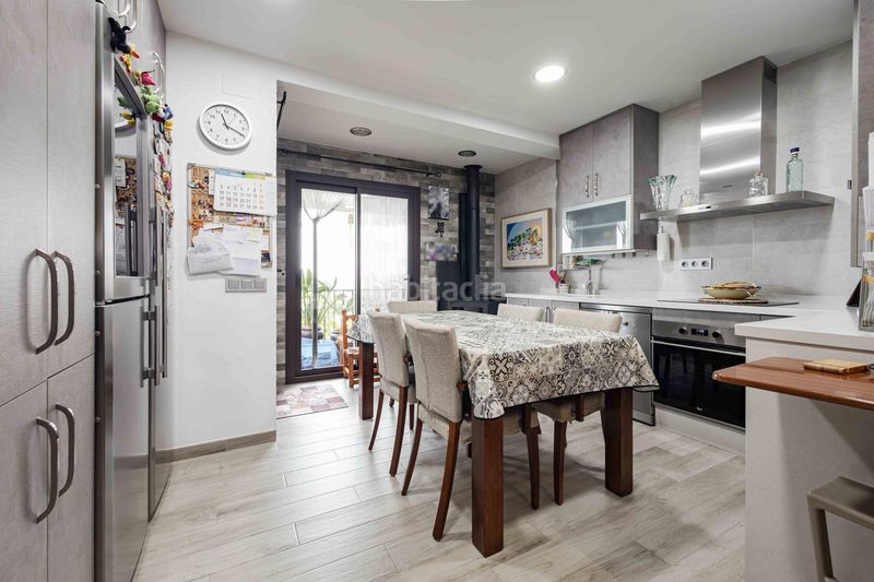 Foto 6881e3fc-69c7-4ba4-9346-bd1b07053ea5. Maison jumelée avec chauffage dans Ardales