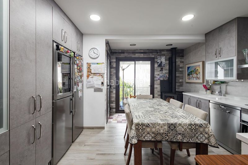 Foto adfdaf0c-98d1-4673-b2a1-497323b76718. Maison jumelée avec chauffage dans Ardales