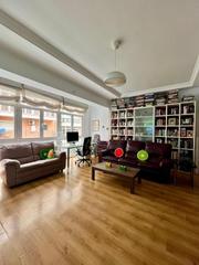 Etagenwohnung  Victoria. Fantástico piso en calle la victoria
