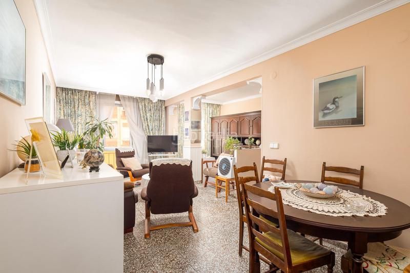 Foto def4b44d-4dde-470a-8eac-78b96b66555c. Piso fantástico piso en barbarela en Santa Cristina - San Rafael Málaga