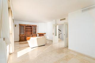 Haus in Félix Revello De Toro 8