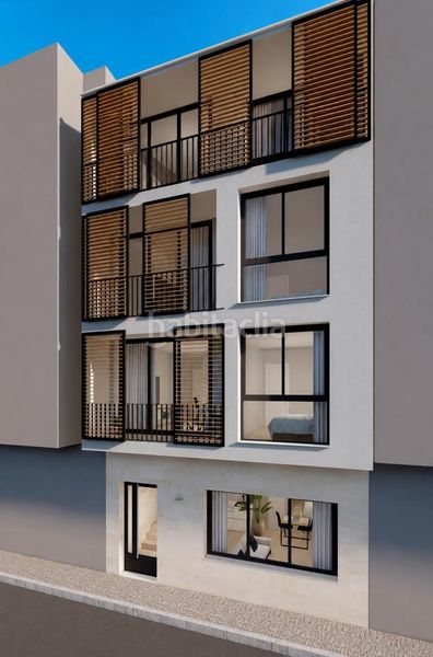 Foto a077e75c-97ed-4aae-b82e-bc0d26333fee. Edificio  para reformar en el centro en Los Castillejos - La Trinidad Málaga