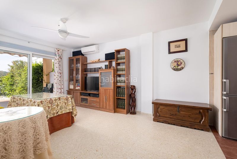 Foto 2dfd2457-060b-448e-b129-92a23c80eb64. Planta baixa amb calefacció aparcament a Pizarra