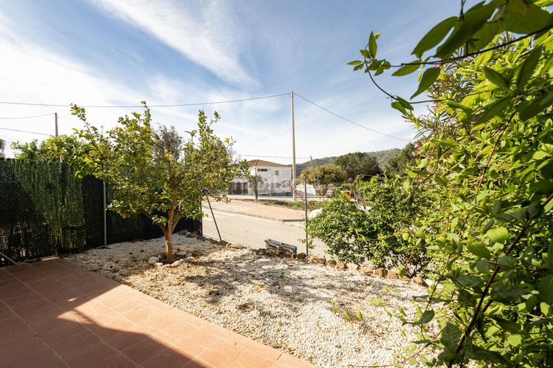 Foto 5681acc8-7144-44db-936d-68330101263f. Planta baixa amb calefacció aparcament a Pizarra