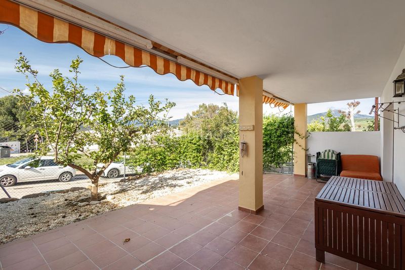 Foto 8a1ed9c9-eb2a-4630-bf72-ac979d70a993. Planta baixa amb calefacció aparcament a Pizarra