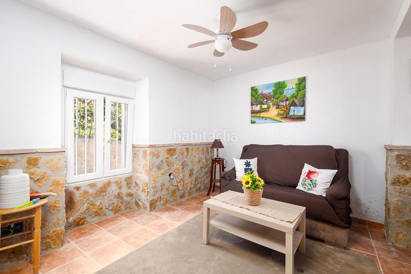 Foto 47e7e66a-93a4-4d9b-9208-f4d3b2e515e7. Casa adossada a Loja