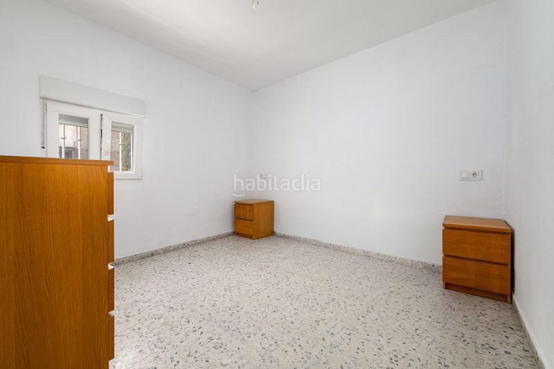 Foto 581ae9ff-eee1-4d1e-868b-a621da5d42bd. Casa adossada a Loja