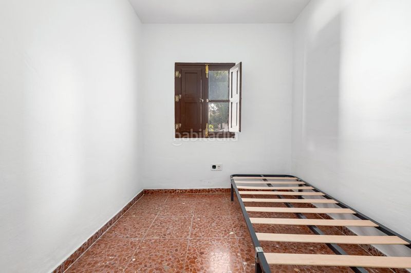 Foto 6b8f8d49-9d05-4383-a2cc-a69850b31fce. Casa adossada a Loja