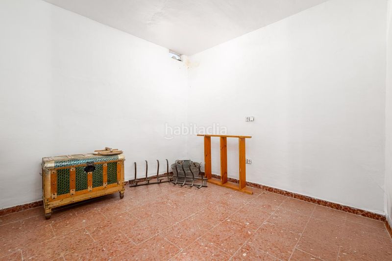 Foto 97195bf4-0f4a-439d-ad9e-f7b4da6bfbb8. Casa adossada a Loja