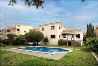 Casa a Cerrado de Calderón - Hacienda Paredes